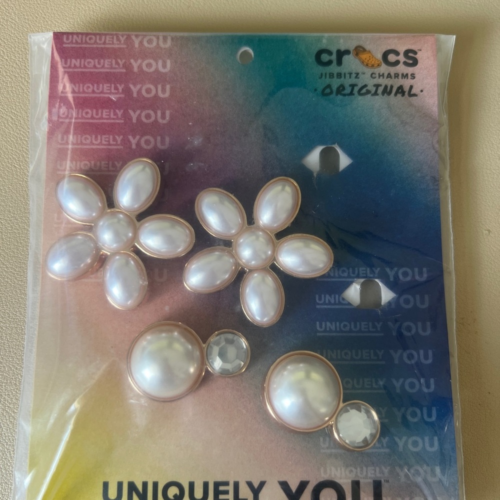 CROCS Jibbitz Dainty Pearl Jewelry - Picture 4 of 4